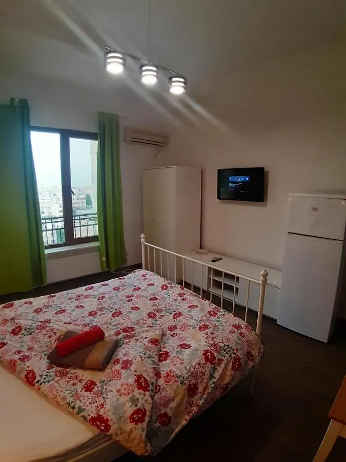 Romantic Calm Apartments Piata Universitate Bucharest